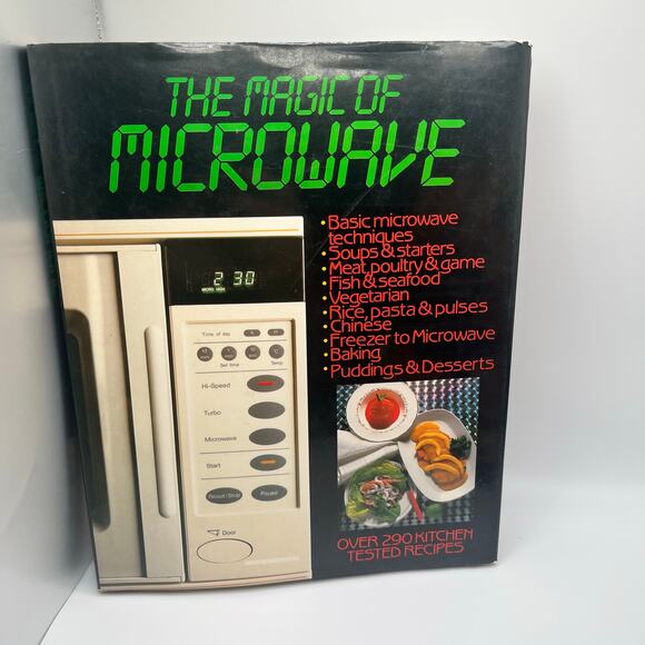 Vintage lot of Microwave cookbooks, 1980's retro cookbook, novelty gift - Picture 2 of 16